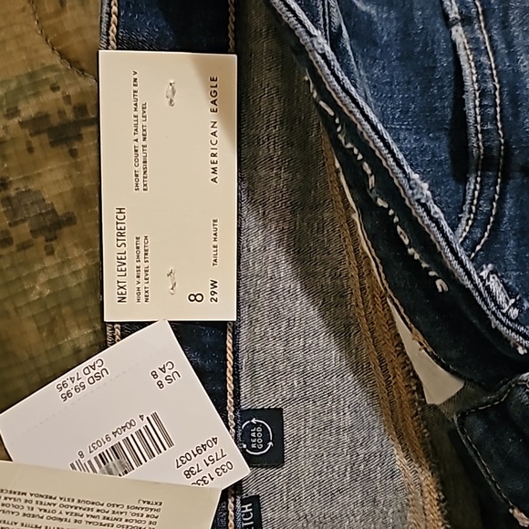 American Eagle size 8 high v-rise shortie next level stretch - Picture 3 of 5